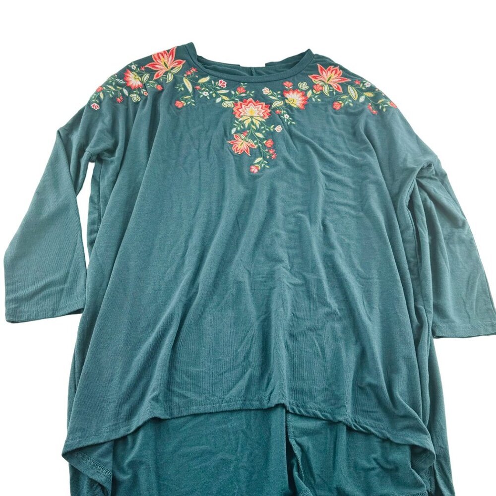 Umgee Womens Embroidered Floral Tunic‎ Top M Rayon/Spandex Teal